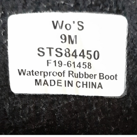 Sperry Waterproof Boots - Picture 5 of 10